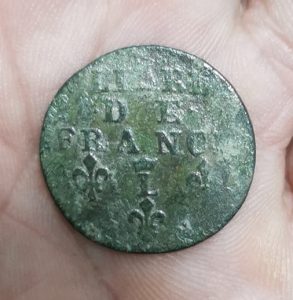 Liard de France : tout savoir sur cette monnaie Royale 3 Liard de France monnaie trouvé avec un détecteur de métaux